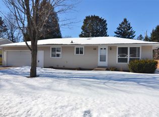 608 Oak St, Rothschild, WI 54474