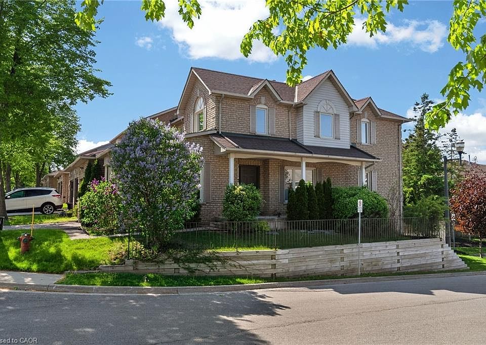 1st image of 11 Pirie Dr #19