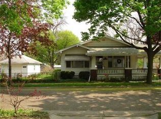 318 Wayburn Rd, Lansing, MI 48910