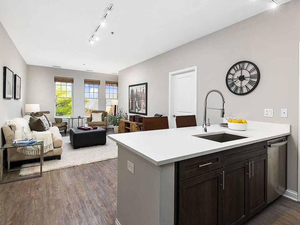 ALOFT at The Glen Town Center Apartment Rentals Glenview, IL Zillow