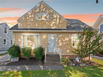 1271 Lander Rd, Mayfield Heights, OH, 44124