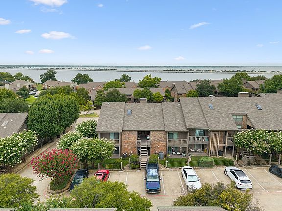 3rd image of 1110 Signal Ridge Pl