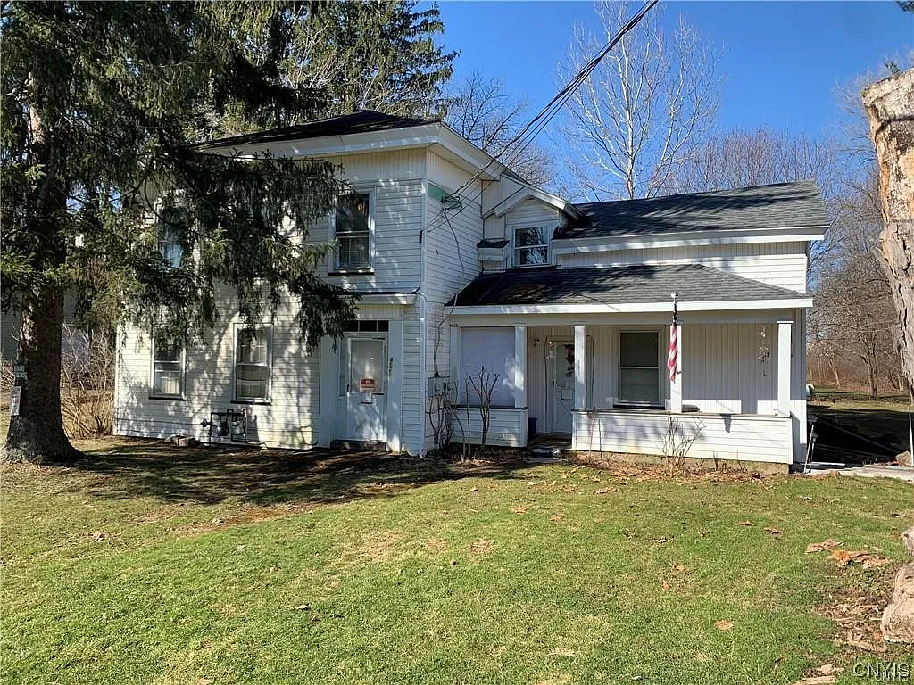 8621 Morgan Rd photo 1