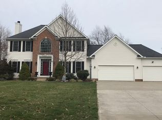 4261 Wickliffe Dr, Barberton, OH 44203