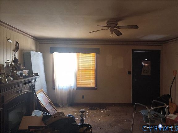 3rd image of 1602 Fairview Rd