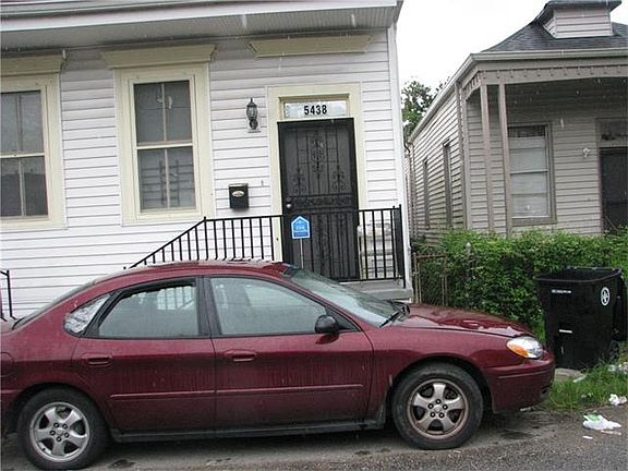 4th image of 5438 Burgundy St