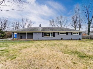 260 Jenny Ln, Dayton, OH 45459