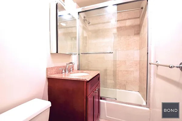 Rented by Bond New York | media 20