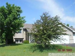 9019 Victoria Gdns N, Brooklyn Park, MN 55443