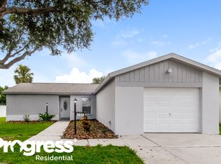 1102 Pine Ridge Cir W, Brandon, FL 33511