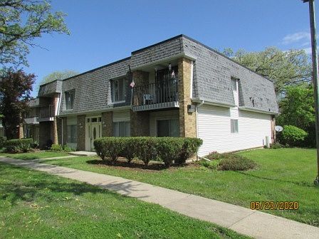 2nd image of 810 Sandra Dr APT 3A