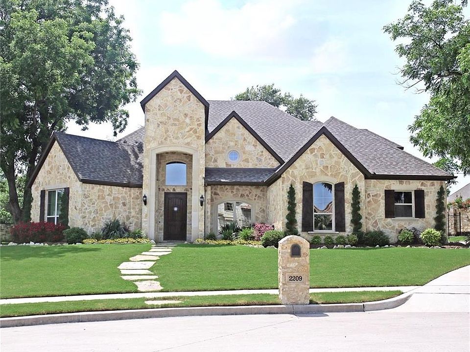 1st image of 2209 Stone Hollow Dr