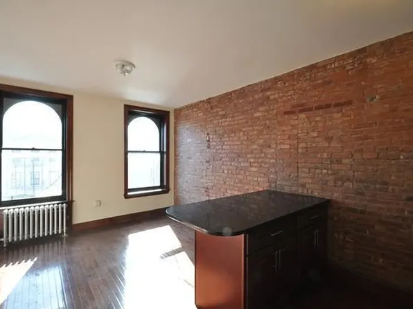 422 Amsterdam Ave APT 4C, New York, NY 10024