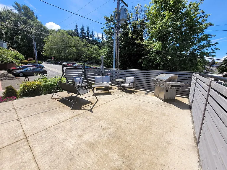 901 N Forest St #117 — Photo 30