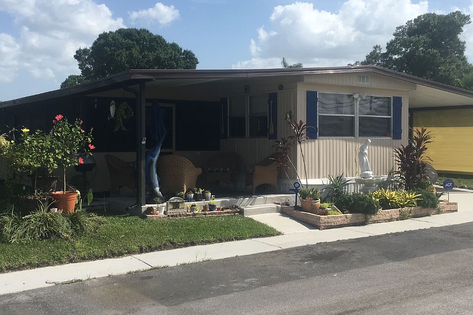 1st image of 190 Gober St