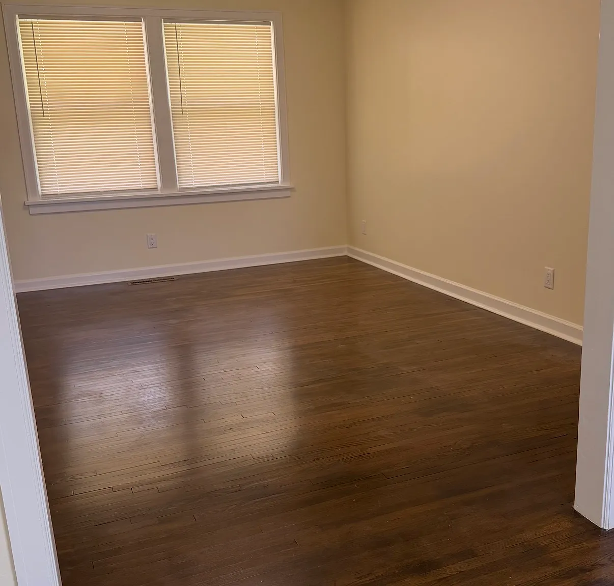 2 bed, 771 sqft, $1,275 — Photo 3