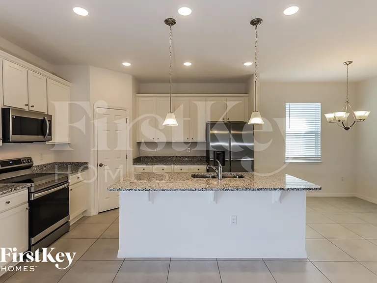 213 Windsor Reserve Dr — Photo 7