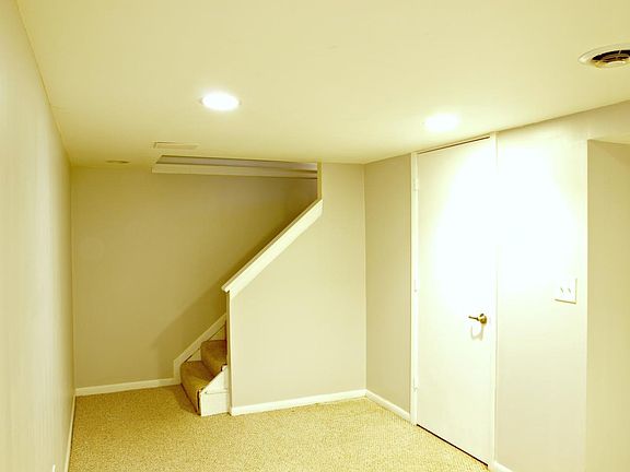 3rd image of 2569 Olde Hill Ct S