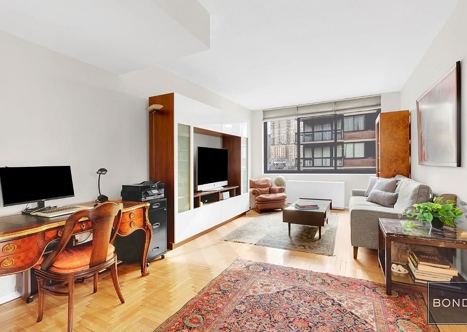 1st image of 343 E 74th St Floor 5
