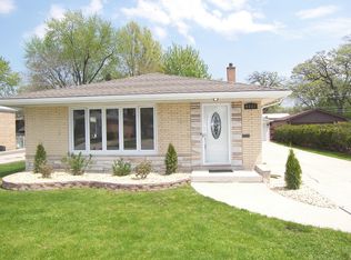 9623 Massasoit Ave, Oak Lawn, IL 60453