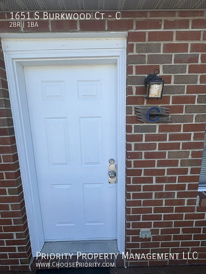 2-Bedroom Apartment in Harrisonburg Welcome to 1651 S Burkwood Ct, Unit C!" — Photo 2