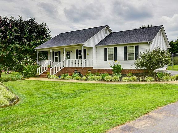 3rd image of 334 Templeton Dr