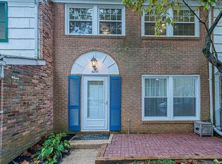5451 Woodenhawk Cir, Columbia, MD 21044