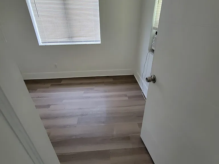 695 NE 86th St #3 — Photo 6