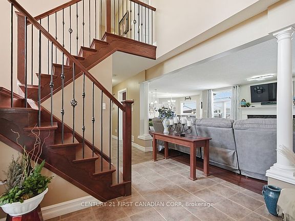 5th image of 1694 Green Gables Rd