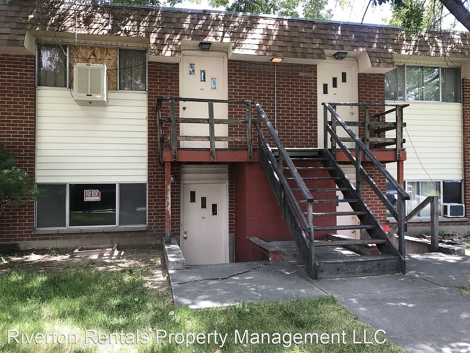 1st image of 823 Mary Anne Dr #823