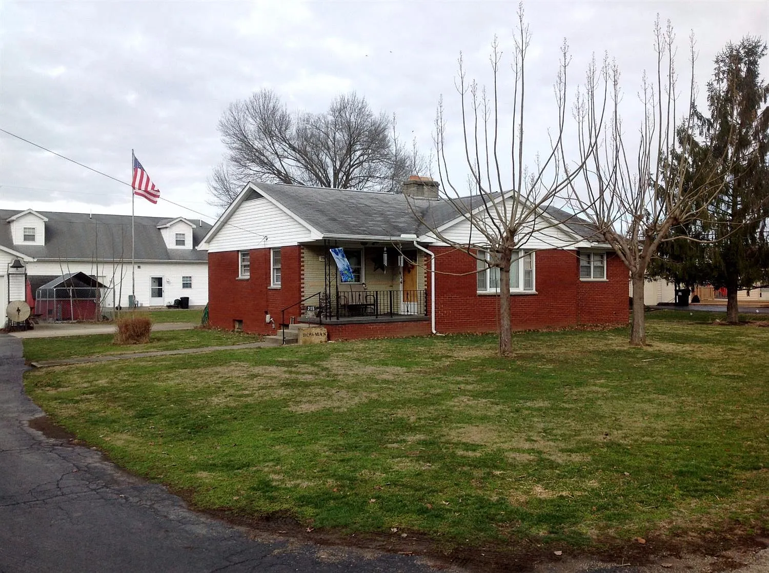 215 S Quarry St photo 1