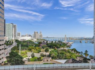 325 Biscayne Blvd #1520, Miami, FL 33130