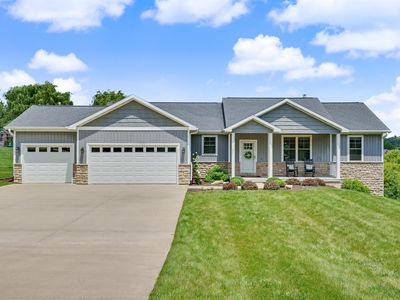 14047 Pebble Beach Dr, Dubuque, IA, 52002