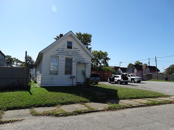 3rd image of 1124 W Oregon St