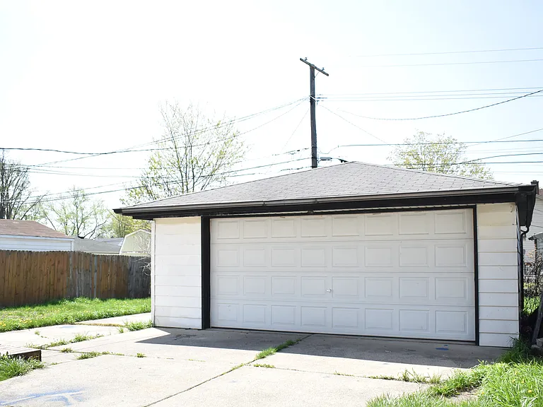 7019 Cardwell St — Photo 14