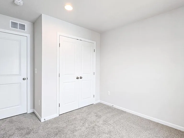 3089 Herr St — Photo 21