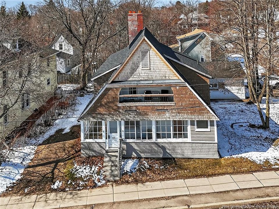 1st image of 10 McLaughlin Dr #8