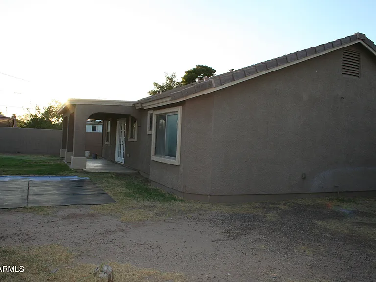 11207 W Hopi St — Photo 52