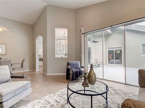 3rd image of 4789 Pebble Brook Dr