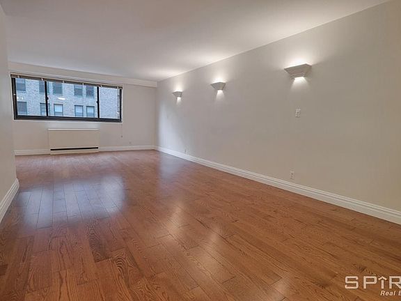 2nd image of 330 W 45th St APT 5H