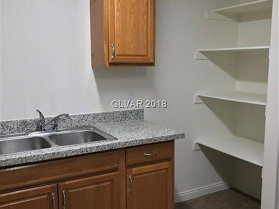 4th image of 807 N Major Ave APT A