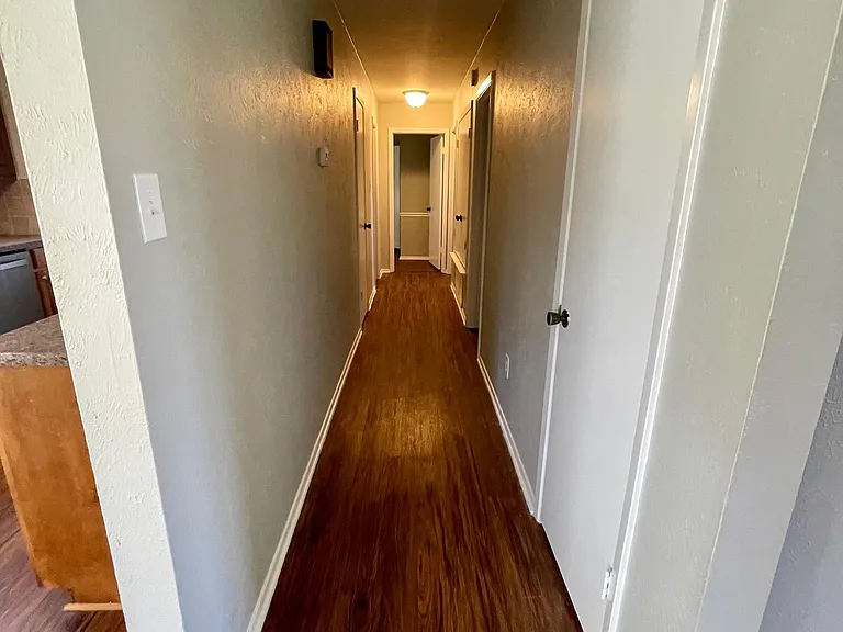 3701 Pratt Dr — Photo 9