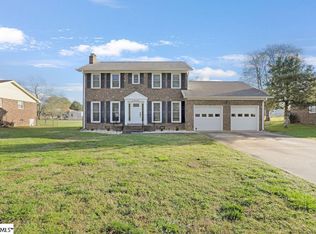 108 Whitestone Ave, Mauldin, SC 29662