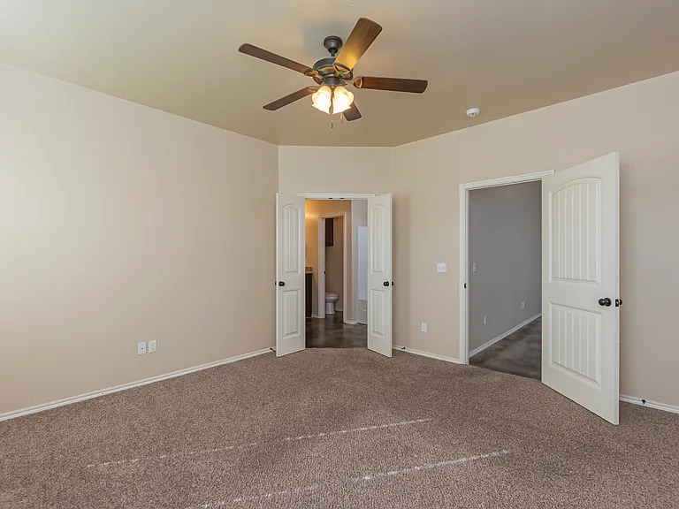 1013 SW 16th St — Photo 15