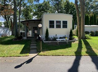 1661-113 Old Country Rd, Riverhead, NY 11901