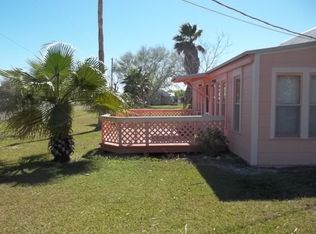 98 Magnolia St, Port Lavaca, TX 77979