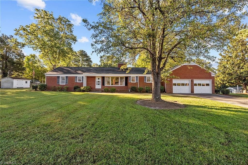 1114 high  1114 High St, Union Grove, WI 53182 | Zillow