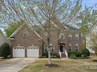 607 Evening Mist Dr, Fort Mill, SC 29708