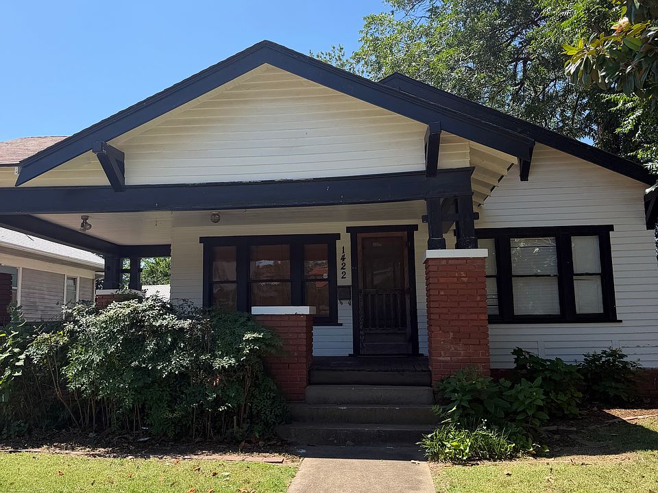 1st image of 1422 NW 17th St