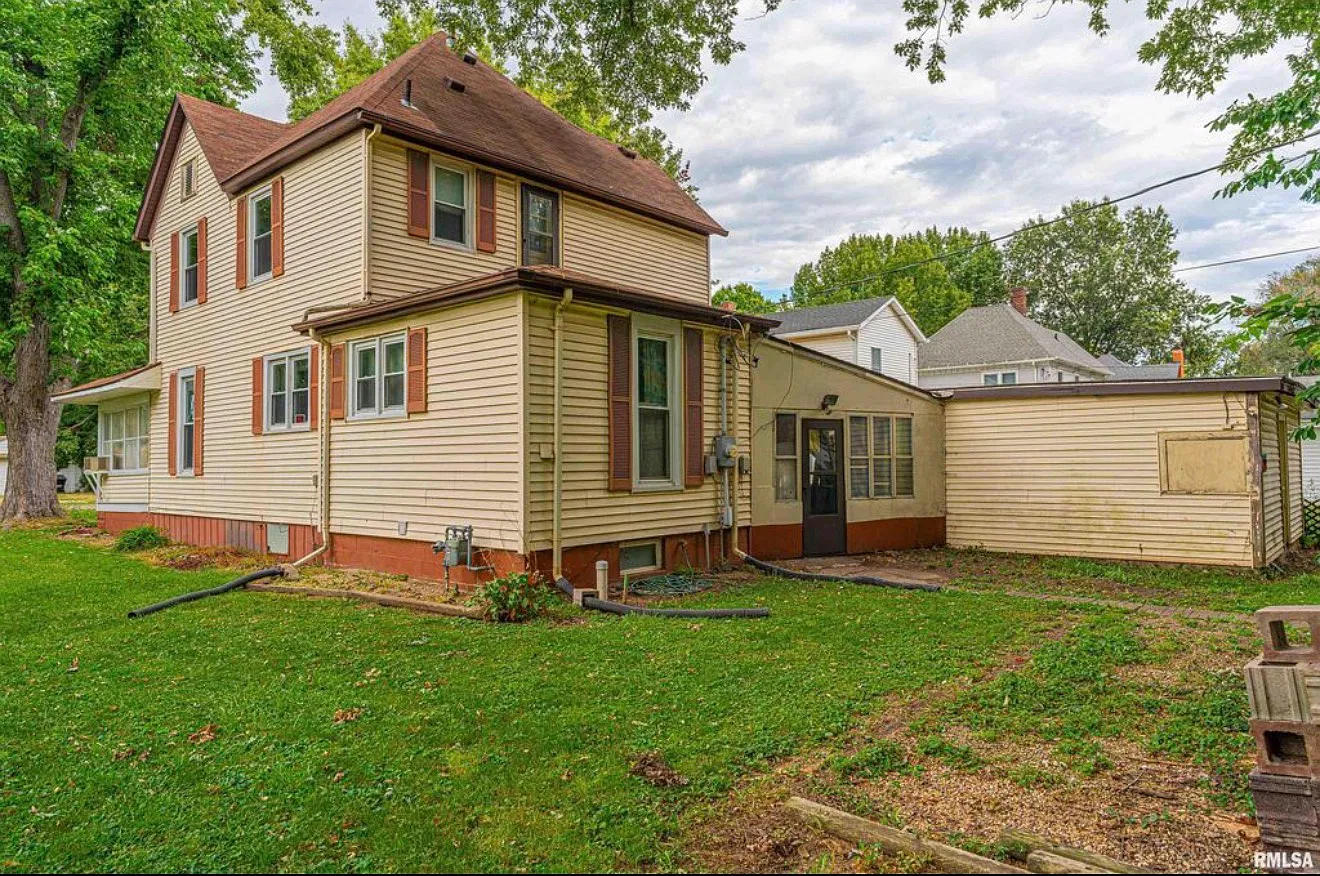 4 bed, 1610 sqft, $1,375 — Photo 3